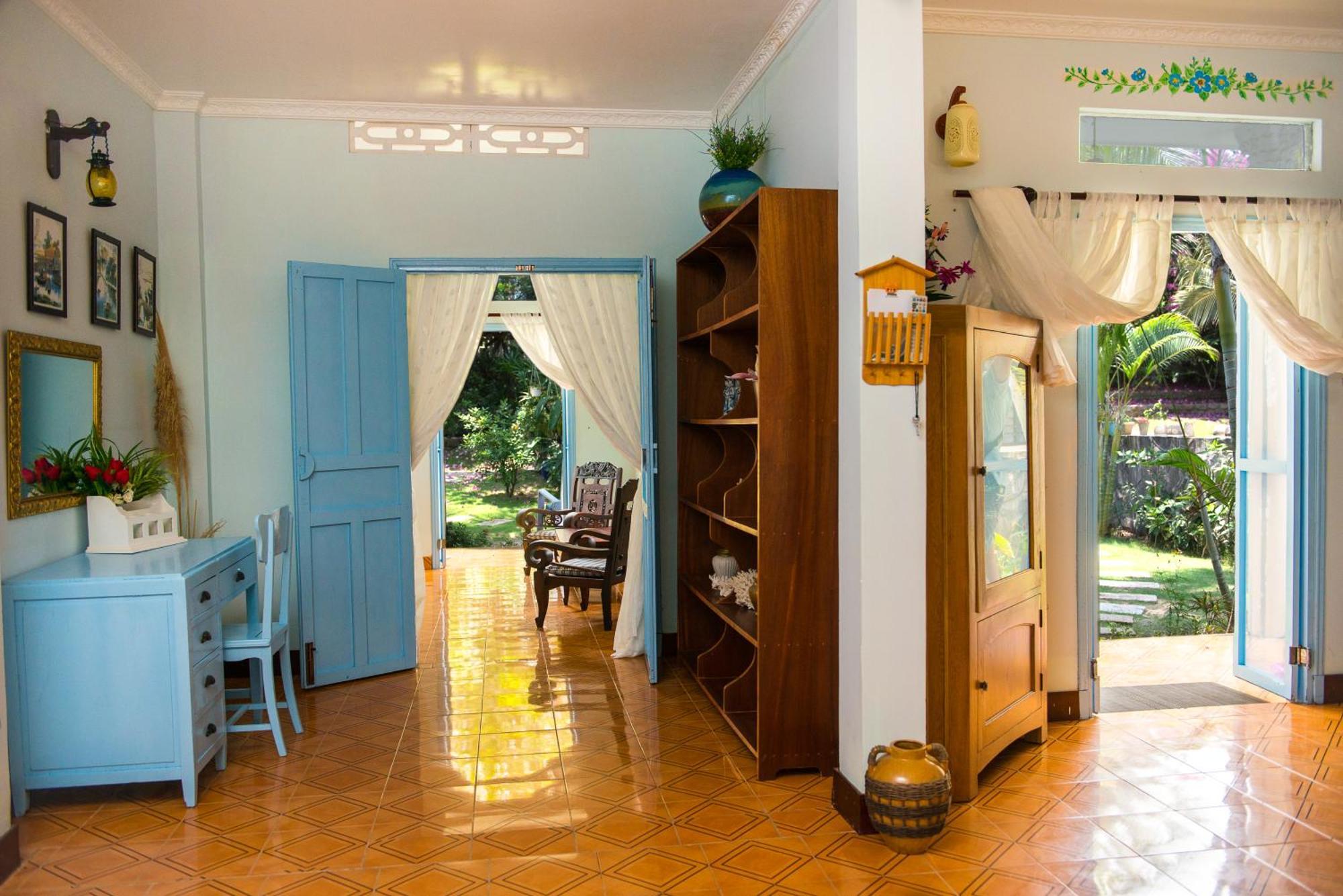 Отель Veranda Beach Place Фантхьет Экстерьер фото
