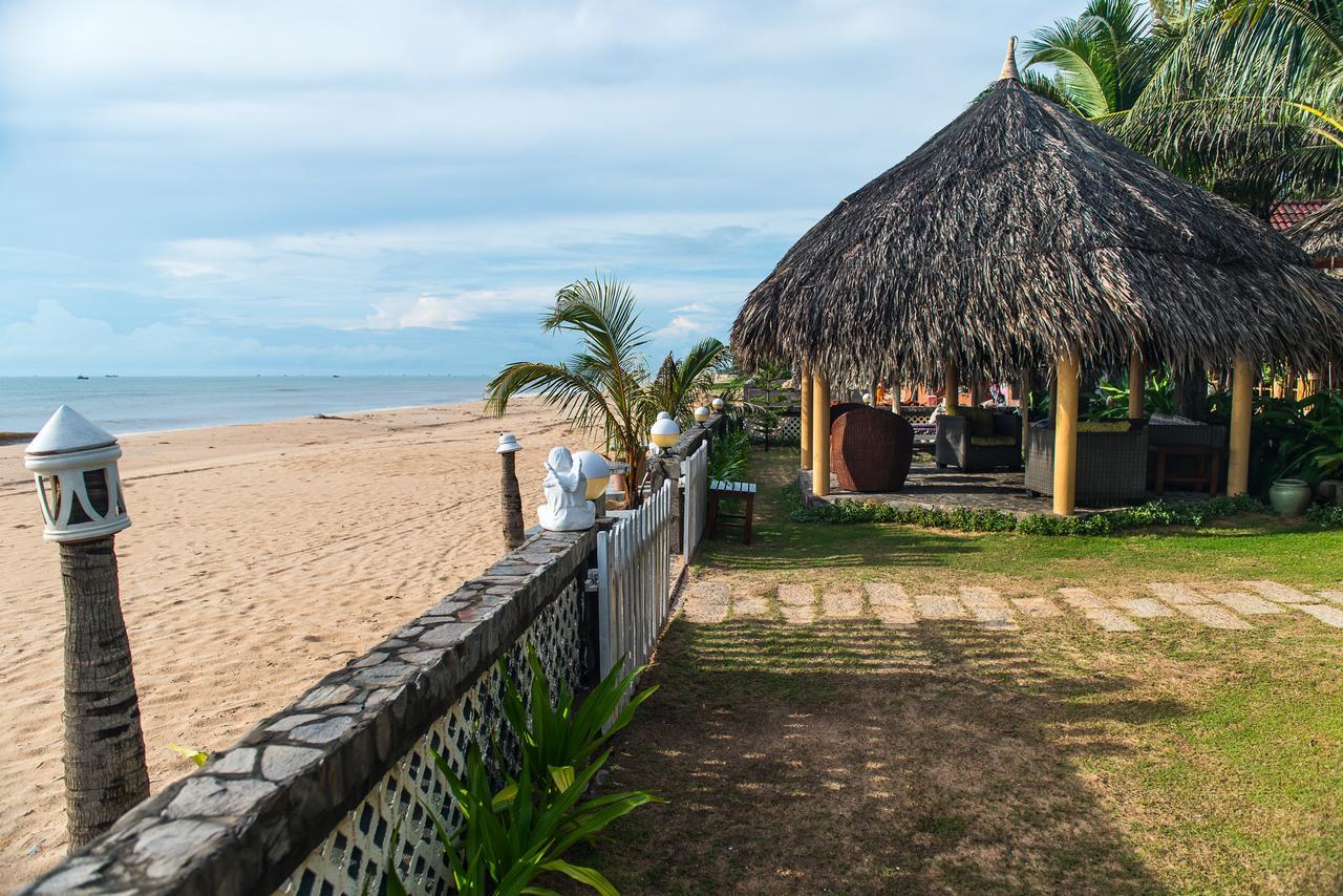 Отель Veranda Beach Place Фантхьет Экстерьер фото