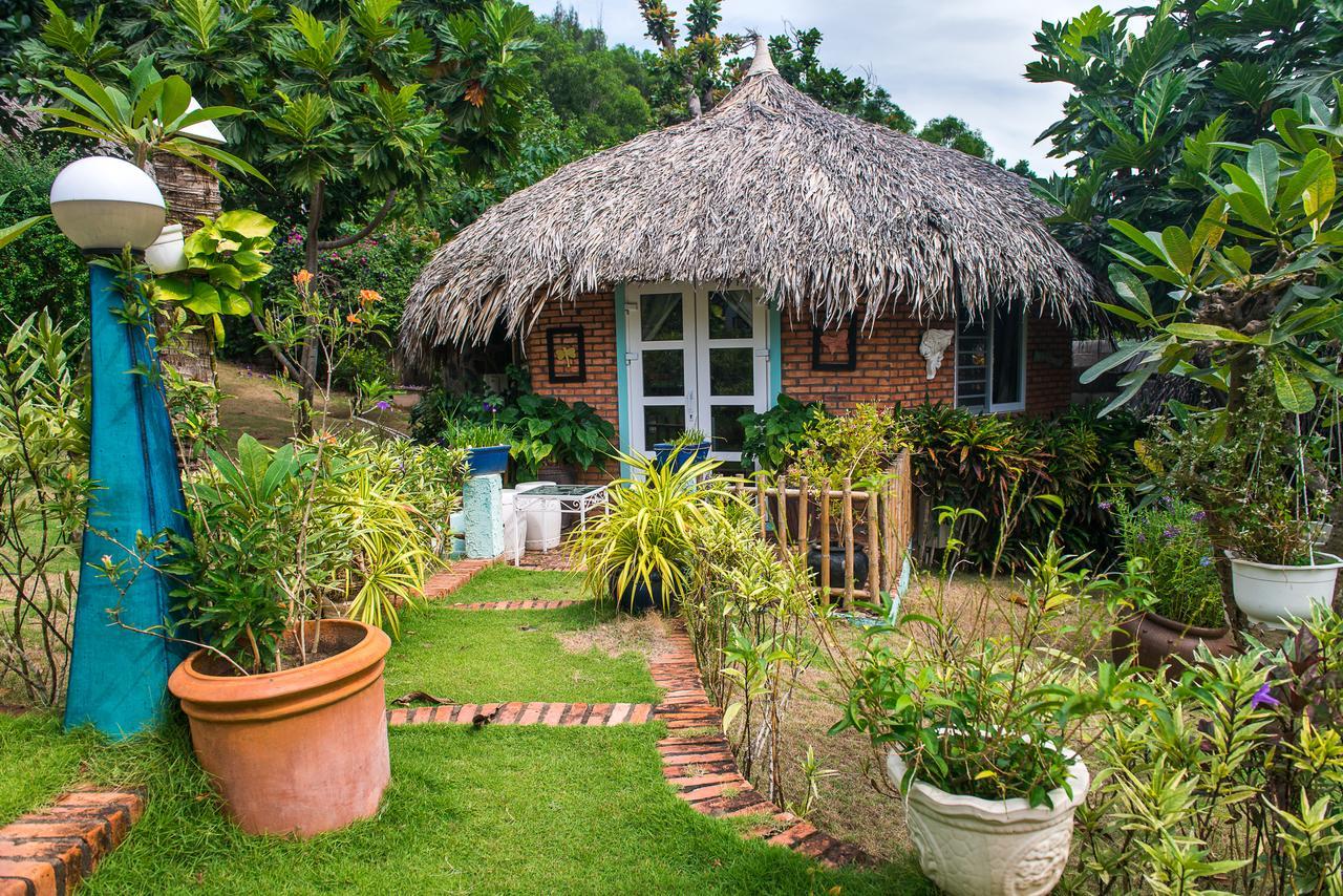 Отель Veranda Beach Place Фантхьет Экстерьер фото