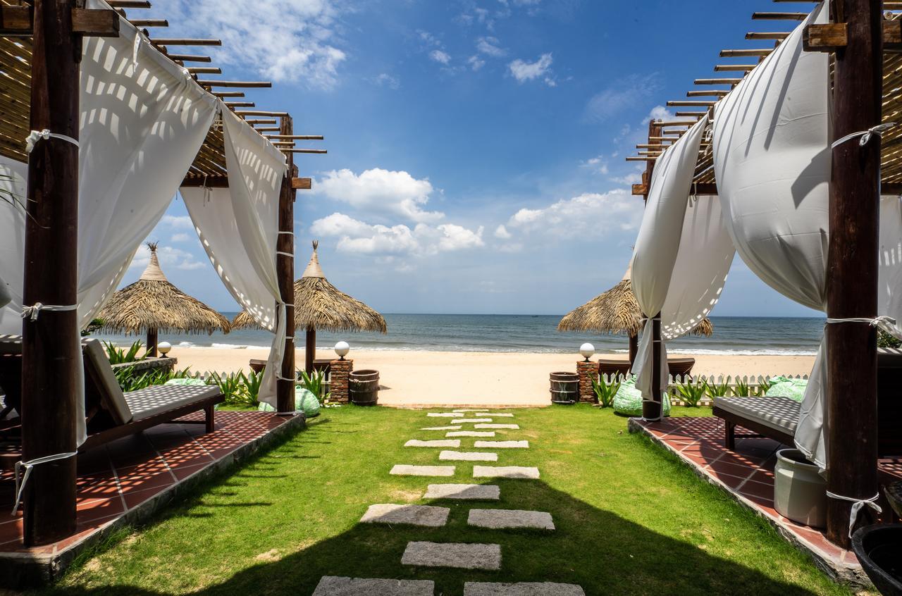 Отель Veranda Beach Place Фантхьет Экстерьер фото