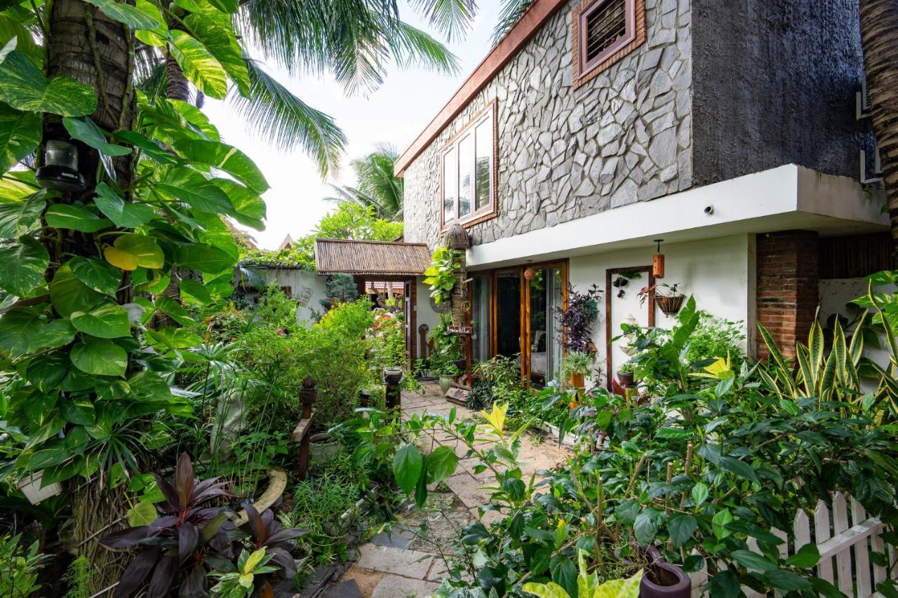 Отель Veranda Beach Place Фантхьет Экстерьер фото