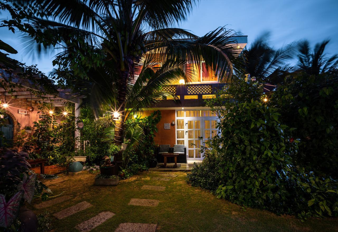 Отель Veranda Beach Place Фантхьет Экстерьер фото