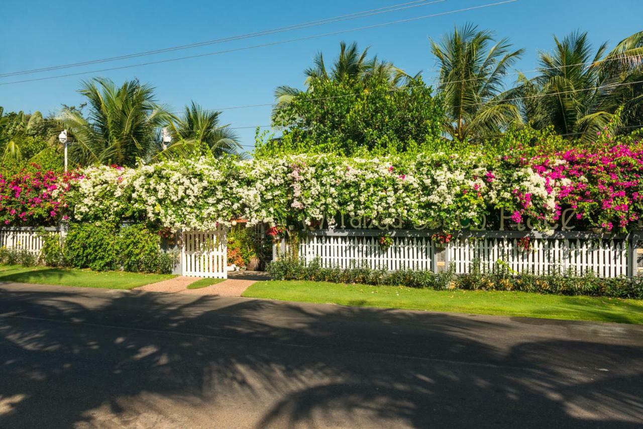 Отель Veranda Beach Place Фантхьет Экстерьер фото